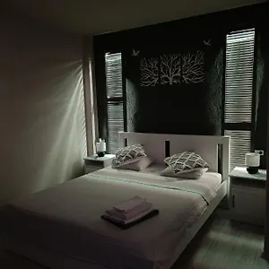 https://old-town-within.bucharesthotelsnow.com